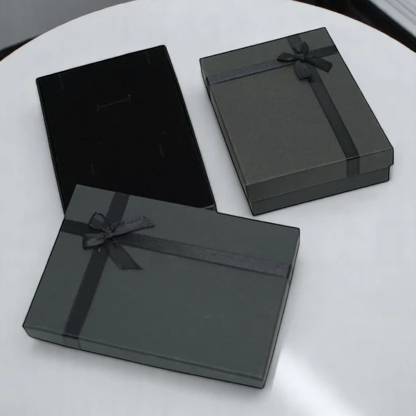 black-cardboard-gift-boxes