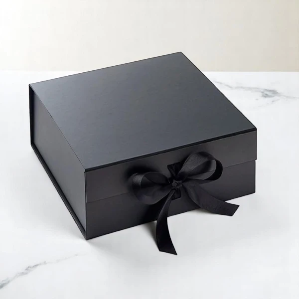 box-with-ribbon-closure-wholesale