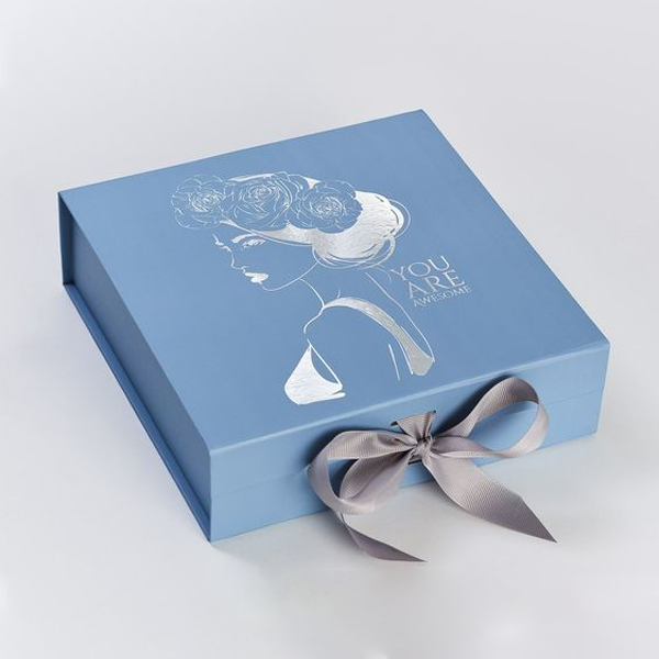 custom luxury gift boxes