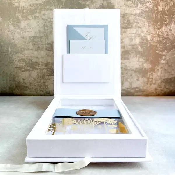 custom-luxury-wedding-invitation-boxes