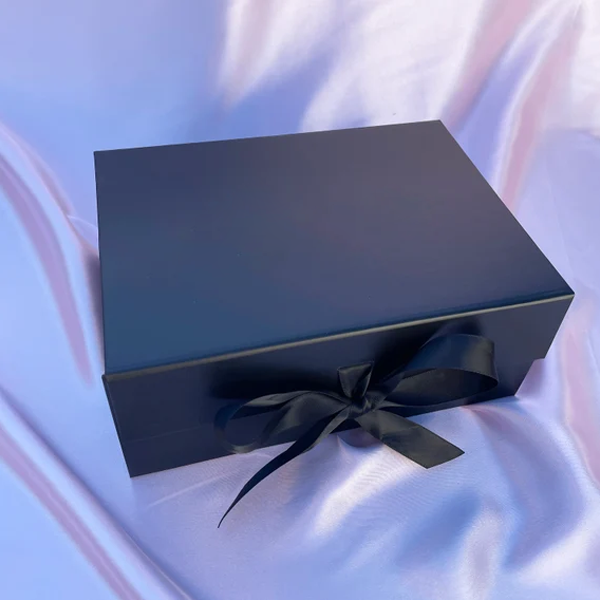 custom magnetic closure gift boxes