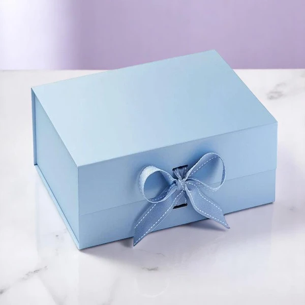 customize-box-with-ribbon-closure