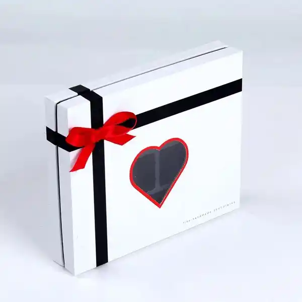 gift boxes with window packaging