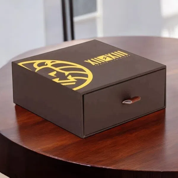 gold-embossed-boxes