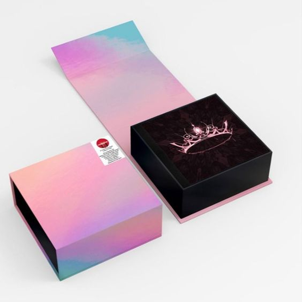 holographic magnetic closure packaging boxes
