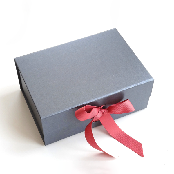 magnetic gift closure packaging