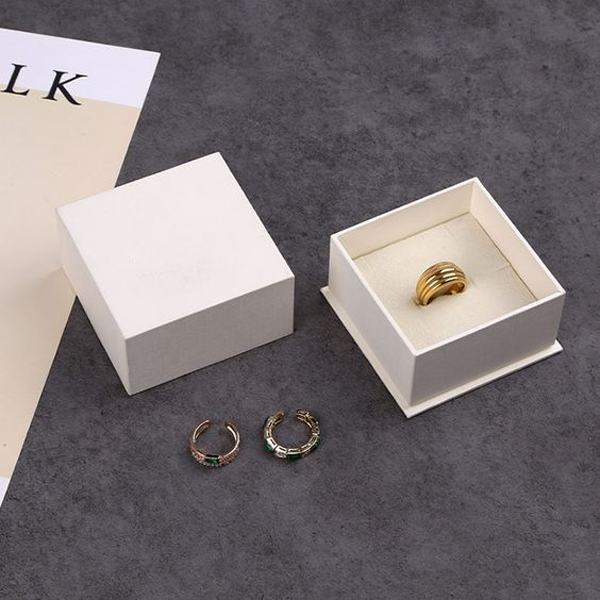 ring boxes packaging