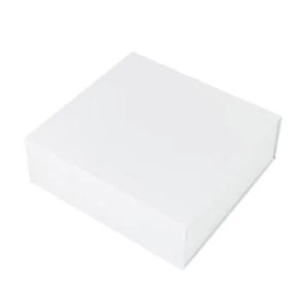 white-magnetic-closure-boxes-wholesale-in-affordable-price