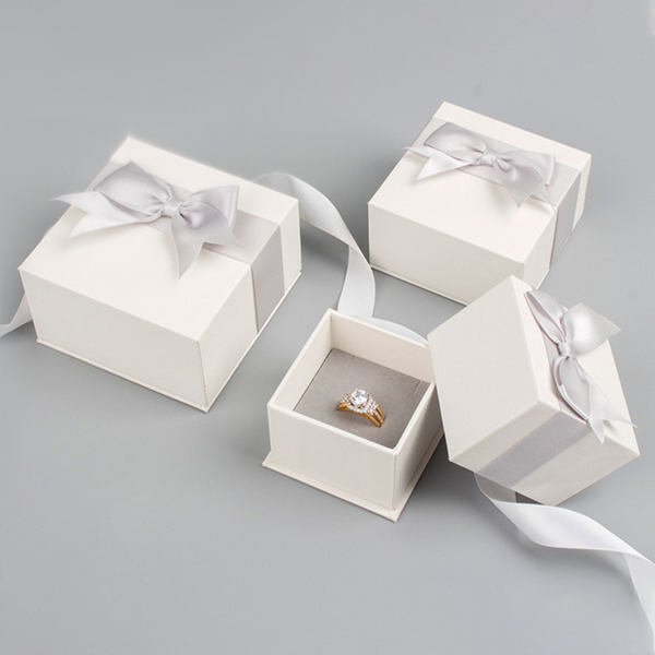 white rigid gift packaging boxes